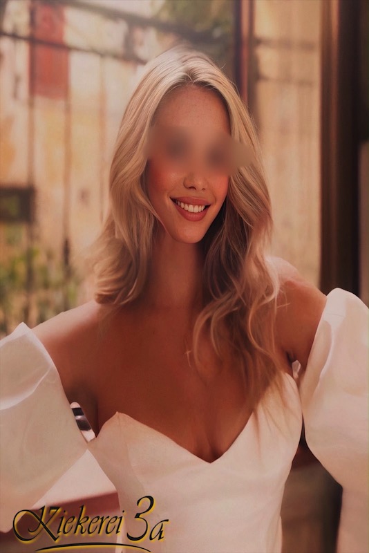 217Ornella04